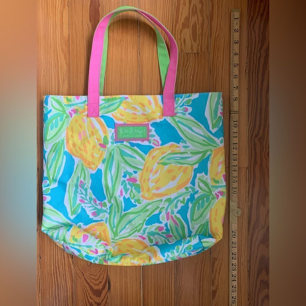 Lilly Pulitzer for Ester Lauder Tote - Picture 8 of 8